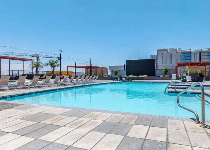 Boulevard Modern 1br Asu Pool Gym 02 Apartment